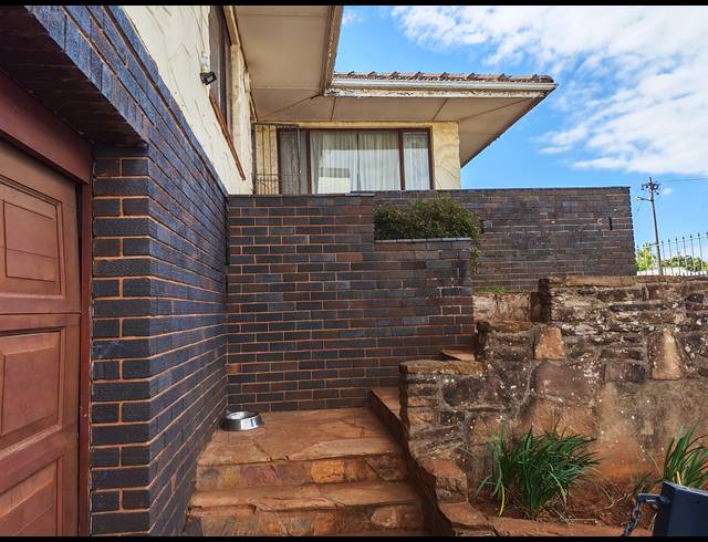 4 BEDROOM HOUSE FOR SALE IN GLENMORE